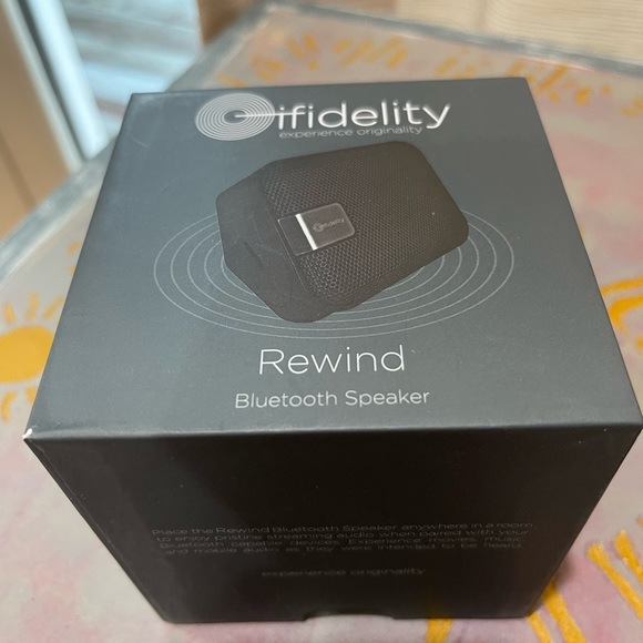iFidelity Rewind Bluetooth Speaker - NEW IN BOX - Picture 5 of 5